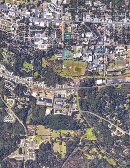 More Photos Of 1023 N University Dr, Nacogdoches Storefront For Lease