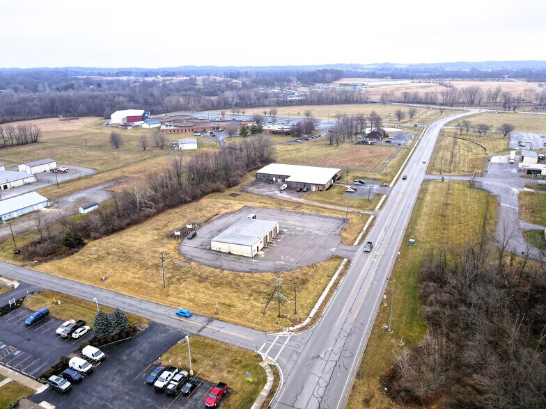 More Photos Of 212 Hobart Dr, Hillsboro Warehouse For Sale