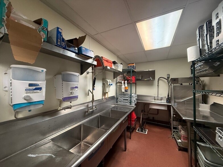 More Photos Of , Ojai General Retail For Sale