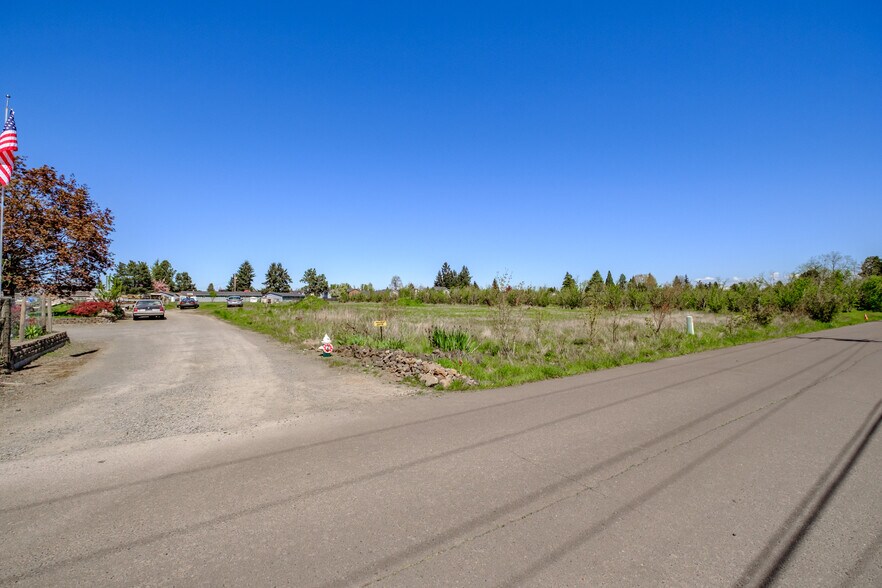 More Photos Of 1600 blk E Lincoln Rd, Woodburn Land For Sale