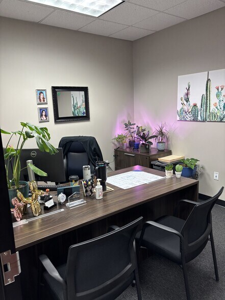 More Photos Of 14239 W Bell Rd, Surprise Office For Lease