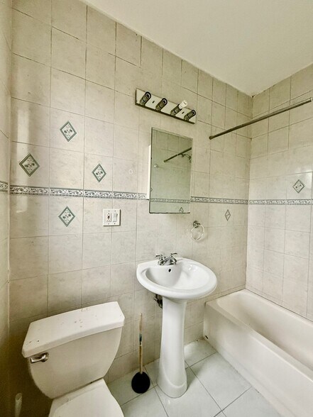 More Photos Of 2052 Gates Ave, Ridgewood Apartments For Sale