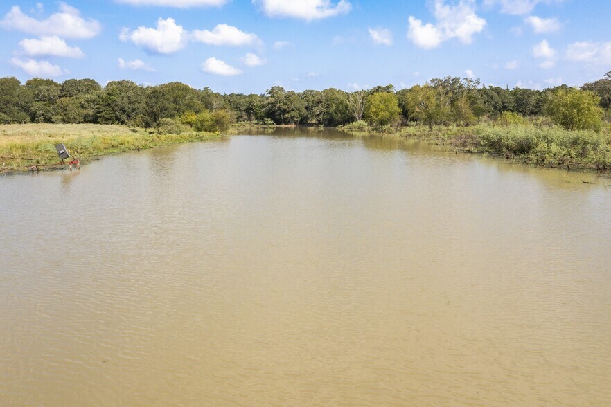 More Photos Of 17 Armstrong Derry, Flatonia Land For Sale