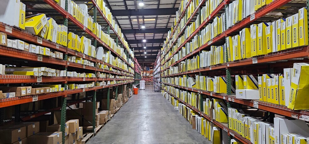 More Photos Of 3053 Industrial 31st St, Fort Pierce Warehouse For Sale