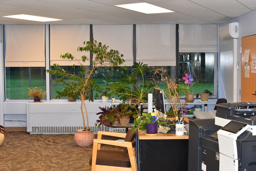 More Photos Of 213 Tracy Creek Rd, Vestal Township Warehouse For Sale