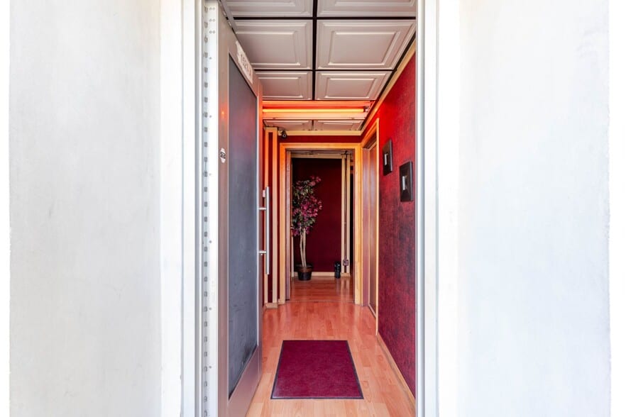 More Photos Of 1519-1521 W Glenoaks Blvd, Glendale Storefront Retail Residential For Lease