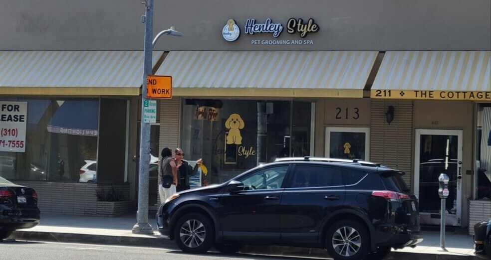 More Photos Of 215 S Robertson Blvd, Beverly Hills Storefront Retail Office For Lease