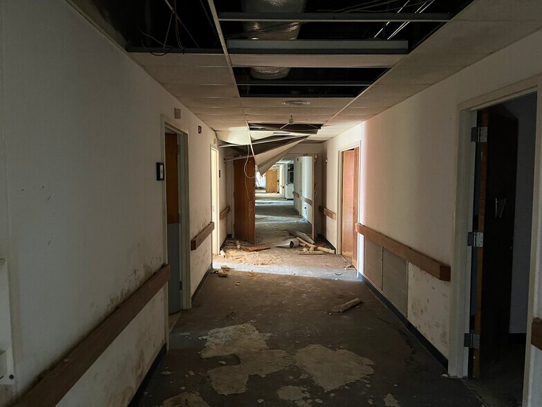 More Photos Of 407 E Ash St, Perry Medical For Sale