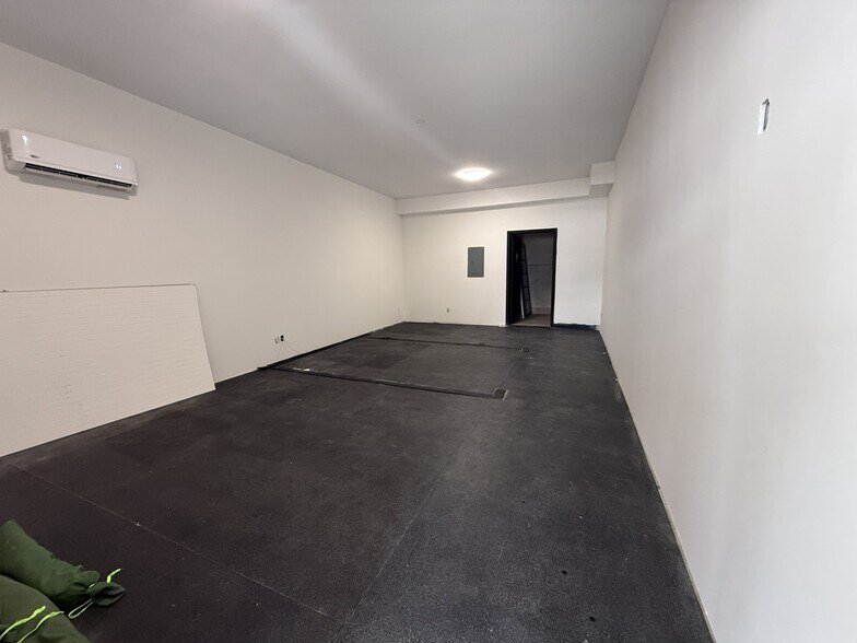 More Photos Of 2886-2888 Mission Blvd, San Diego Storefront Retail Residential For Sale