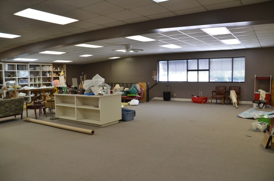 More Photos Of 2966 Old Shell Rd, Mobile Freestanding For Sale