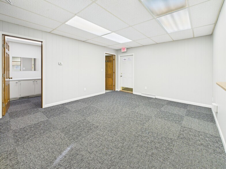 More Photos Of 427 Memorial Dr, Greenville Office For Lease