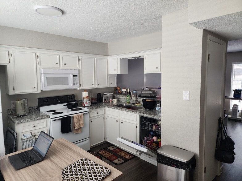 More Photos Of 517 5th St, Humble Apartments For Sale