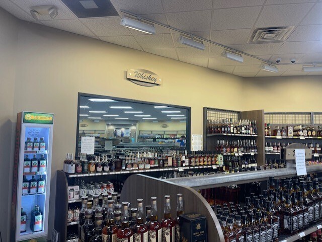 More Photos Of 2000 E Arlington Blvd, Greenville Freestanding For Sale