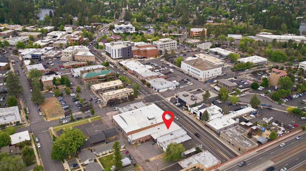 More Photos Of 23 NW Greenwood Ave, Bend Storefront For Sale