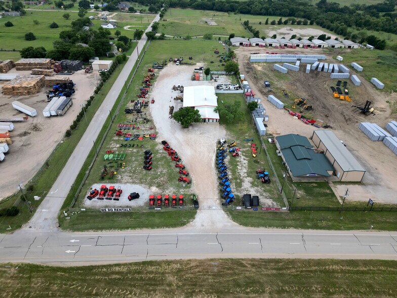 More Photos Of 3456 S Burleson Blvd, Alvarado Freestanding For Sale