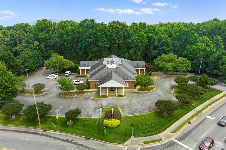More Photos Of 1146 N New Hope Rd, Gastonia Medical For Sale