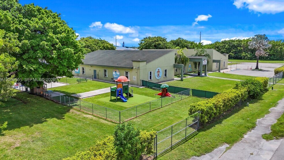 More Photos Of 735 NE 12th Ave, Homestead Land For Sale
