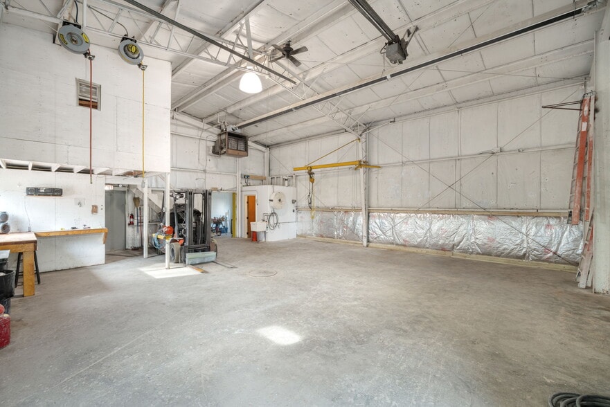 More Photos Of 3460 Town Hall Rd, Kewaskum Warehouse For Sale