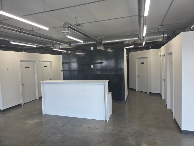More Photos Of 6501 Calgary Trl NW, Edmonton Medical For Lease