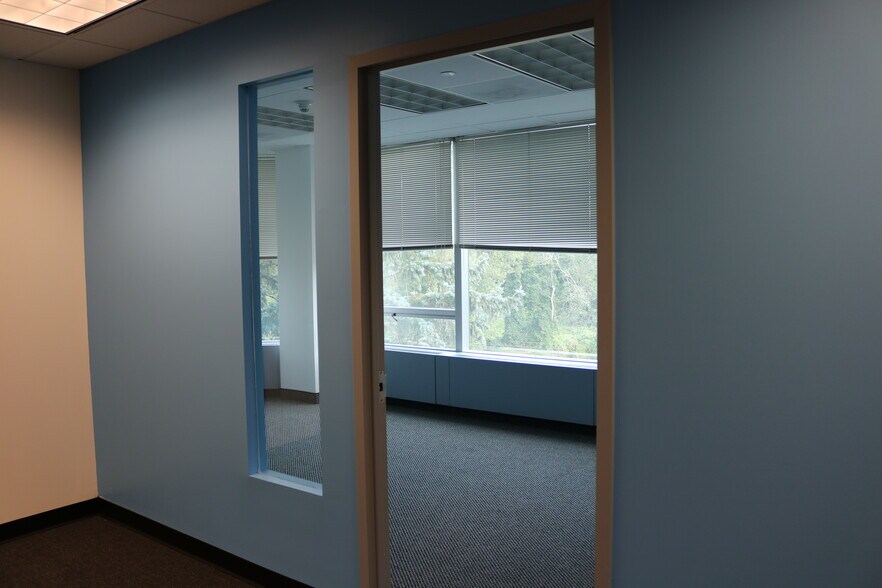 More Photos Of 2975 Westchester Ave, Purchase Office For Lease