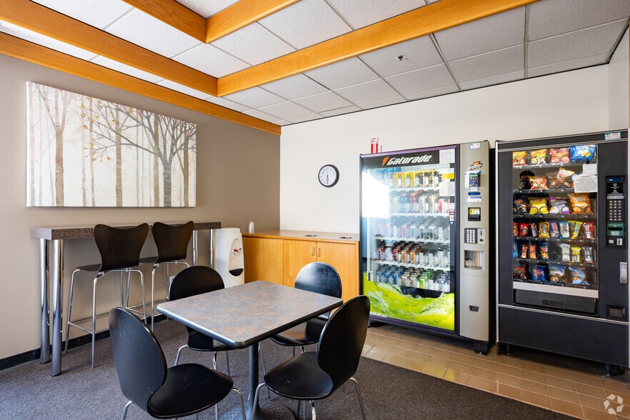 More Photos Of 131 Stony Cir, Santa Rosa Coworking Space