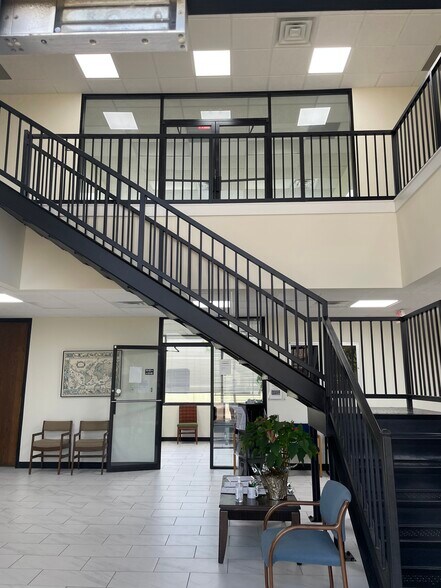 More Photos Of 3707 Westcenter Dr, Houston Office For Lease
