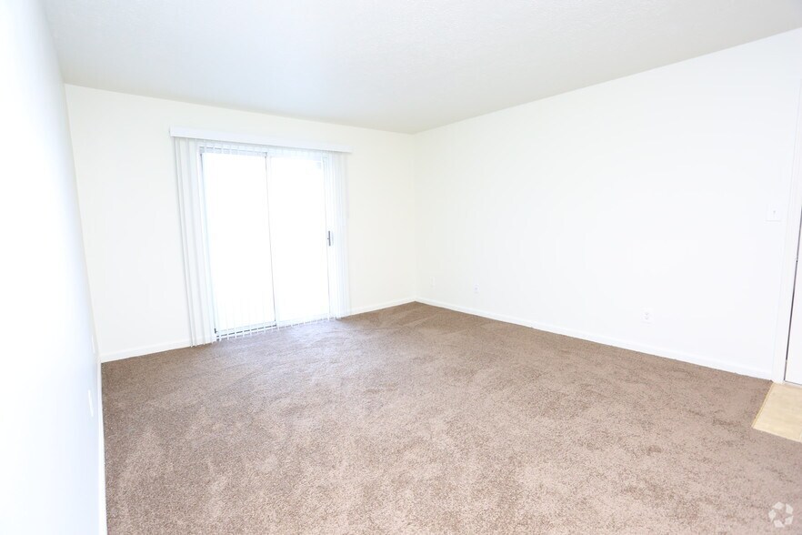 More Photos Of 3130 Saint Anthony Gardens Dr, Louisville Apartments For Sale