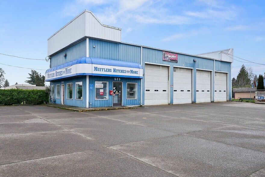 More Photos Of 555 N Pacific Hwy, Woodburn Auto Repair For Sale