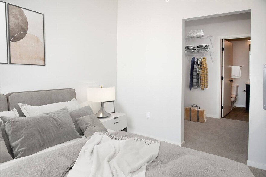 More Photos Of 1020 3rd St N, Minneapolis Apartments For Sale