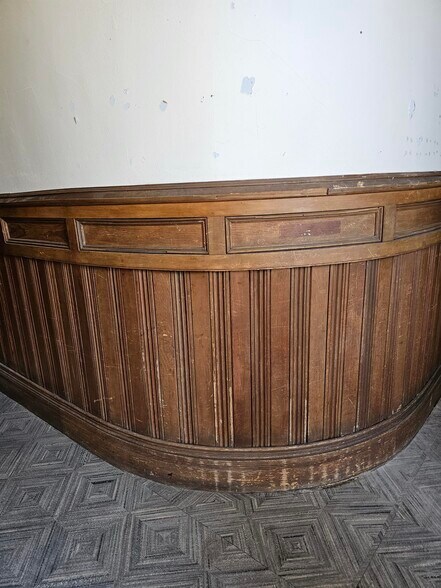 More Photos Of 1120 Lawrence, Port Townsend General Retail For Sale