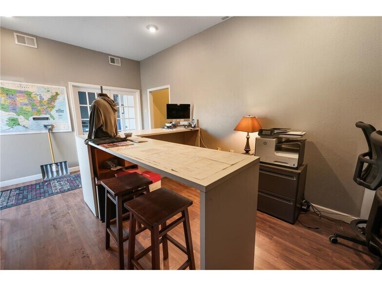 More Photos Of 32 32nd Ave S, Saint Cloud Office For Lease