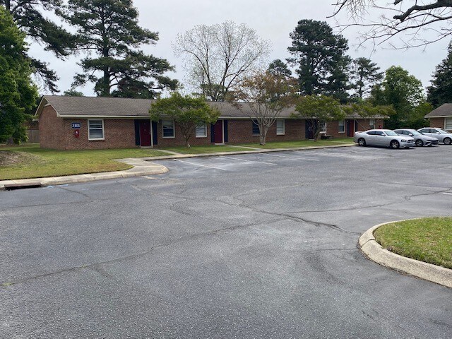 More Photos Of 1133-1144 Berkshire Rd, Fayetteville Apartments For Sale