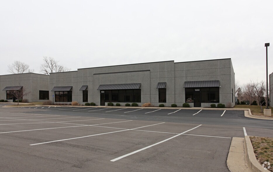 Primary Photo Of 16260-16268 Foster St, Overland Park Showroom For Lease
