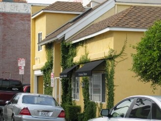 More Photos Of 12413 Ventura Ct, Studio City Office For Lease