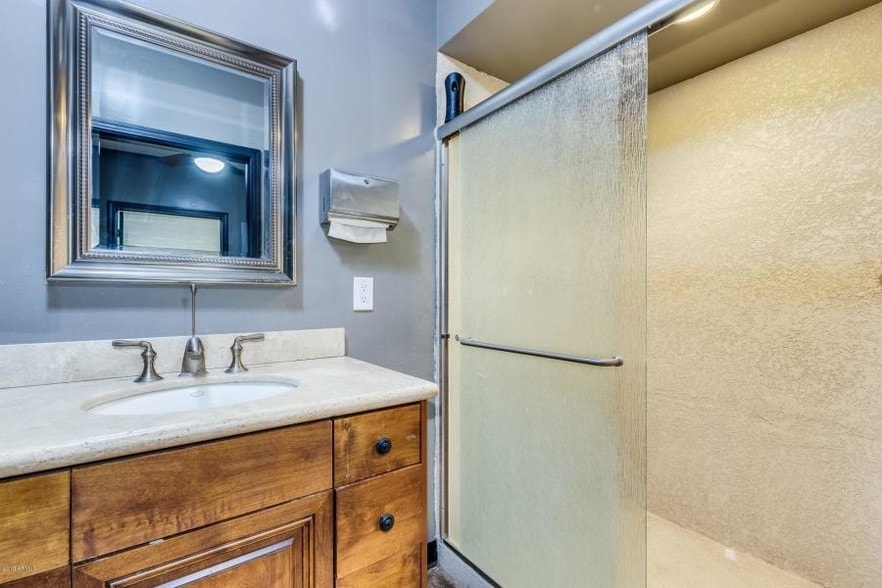 More Photos Of 11 E Jones Ave, Phoenix Warehouse For Sale