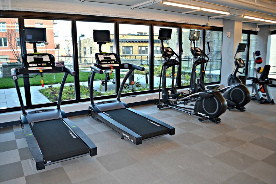 More Photos Of 847 Chicago Ave, Evanston Apartments For Lease