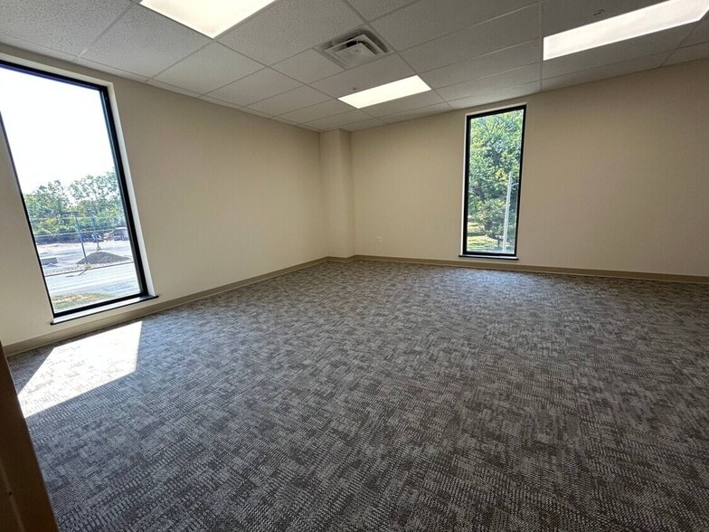 More Photos Of 5275 E Trindle Rd, Mechanicsburg Medical For Lease