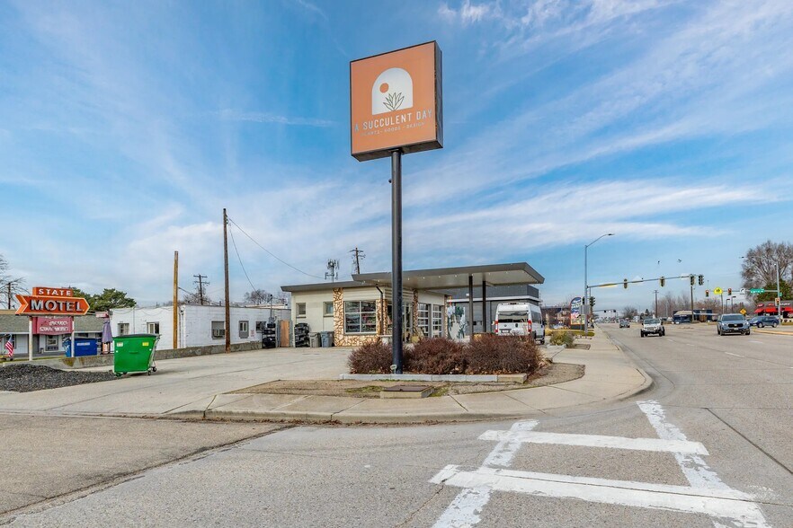 More Photos Of 2753 W State St, Boise Freestanding For Sale