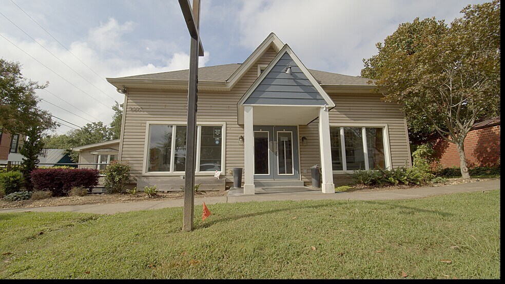 More Photos Of 5603 Main St, Flowery Branch Restaurant For Lease