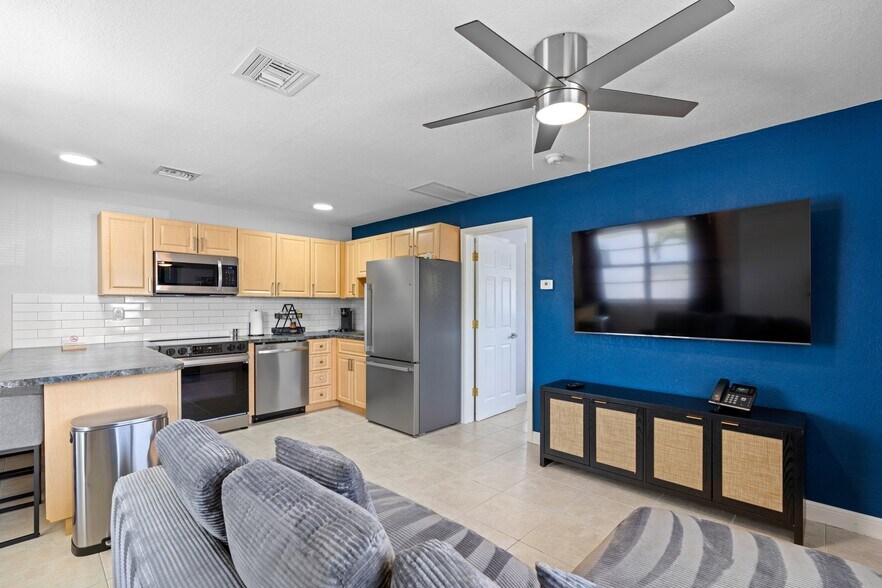 More Photos Of 1301 NE 16th Ter, Fort Lauderdale Apartments For Sale
