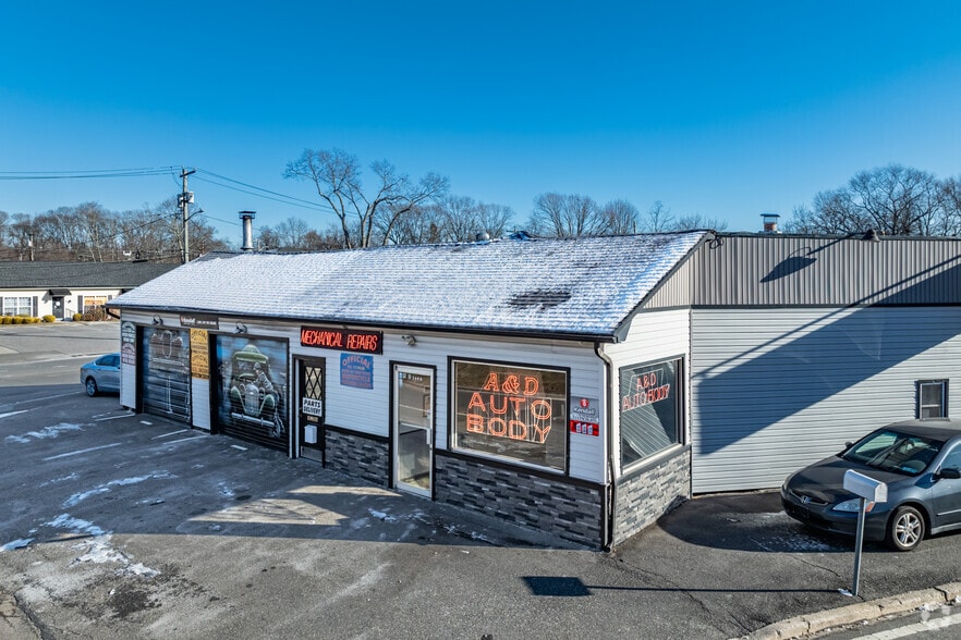 Primary Photo Of 2448 Montauk Hwy, Brookhaven Auto Repair For Sale