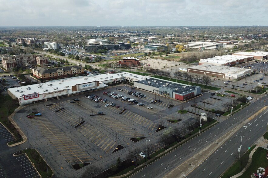 More Photos Of 1025-1255 E Golf Rd, Schaumburg Unknown For Lease