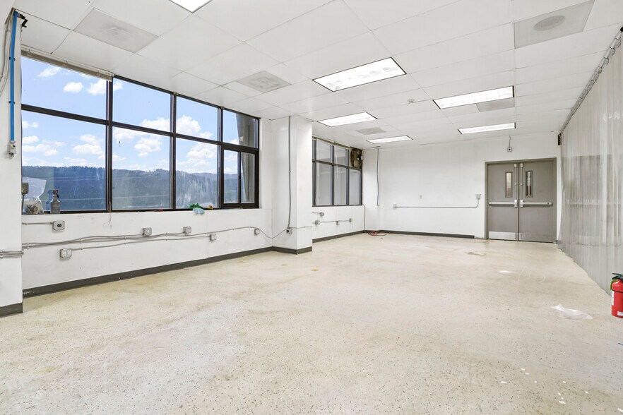 More Photos Of 35715 US Hwy 40, Evergreen Light Manufacturing For Sale