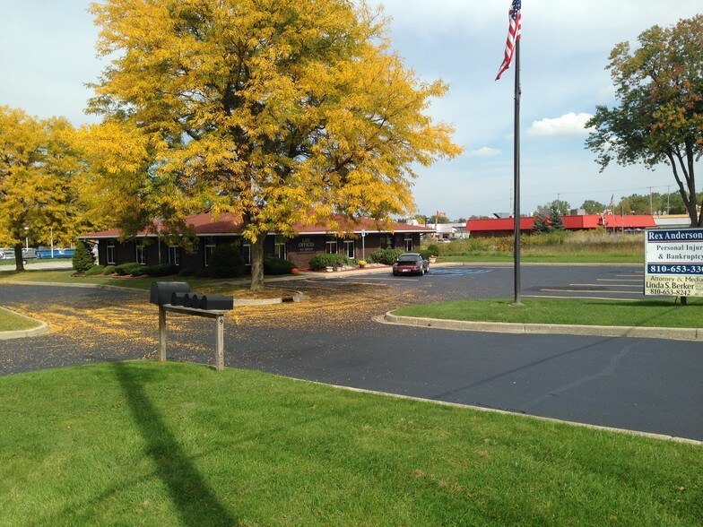 More Photos Of 9459 Lapeer Rd, Davison Office For Sale