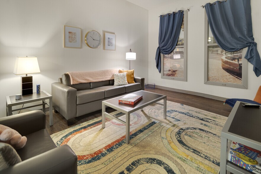 More Photos Of 7-9 Court St, Binghamton Apartments For Lease