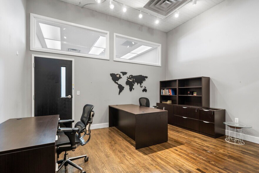 More Photos Of 429-431 N Boonville Ave, Springfield General Retail For Lease