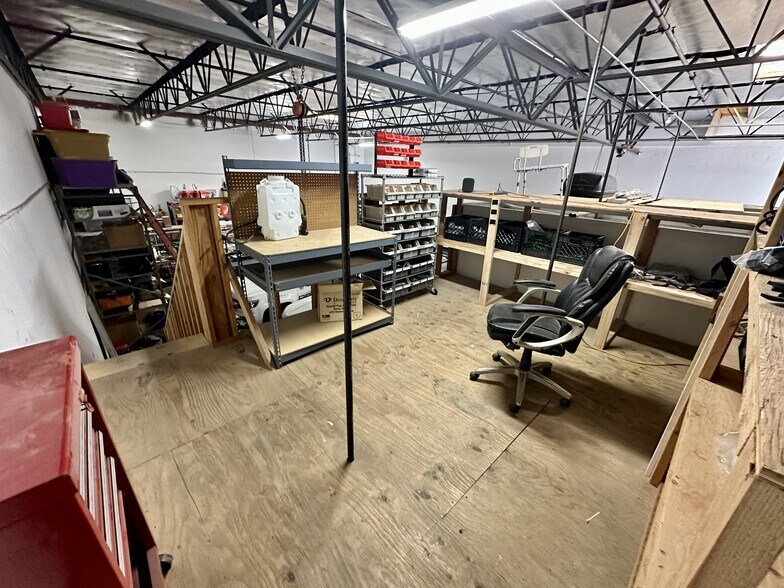 More Photos Of 1025 N Shepard St, Anaheim Warehouse For Sale