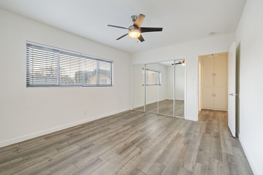 More Photos Of 1056 E 6th St, Long Beach Apartments For Sale