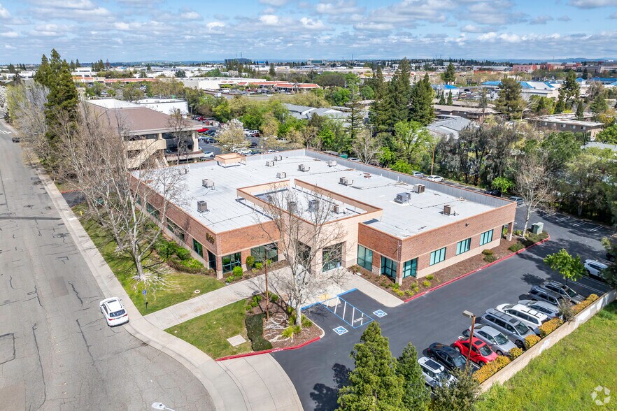More Photos Of 1620 Santa Clara Dr, Roseville Office For Lease