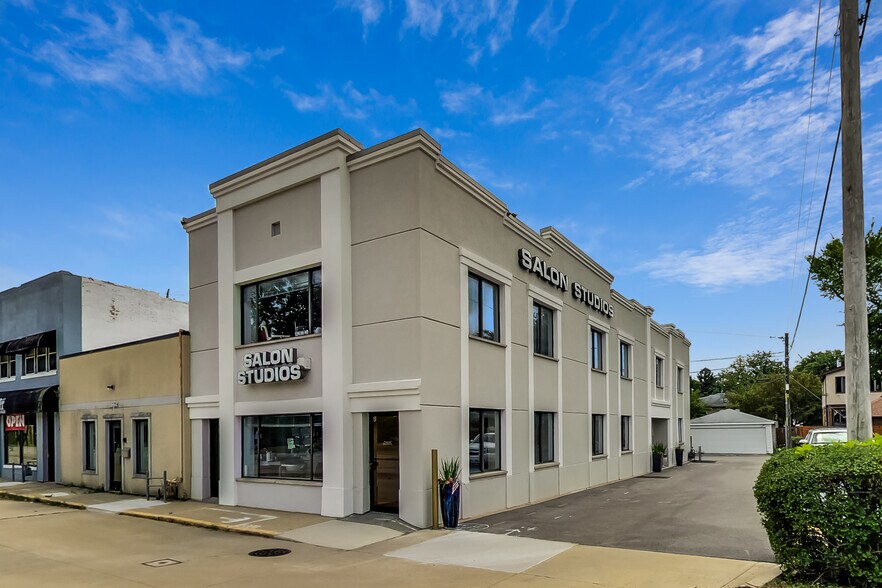 More Photos Of 1670 Willow Rd, Northfield General Retail For Sale
